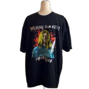 Machine Gun Kelly “Love Race” Men’s Heavyweight Graphic T-Shirt. Size 2XL